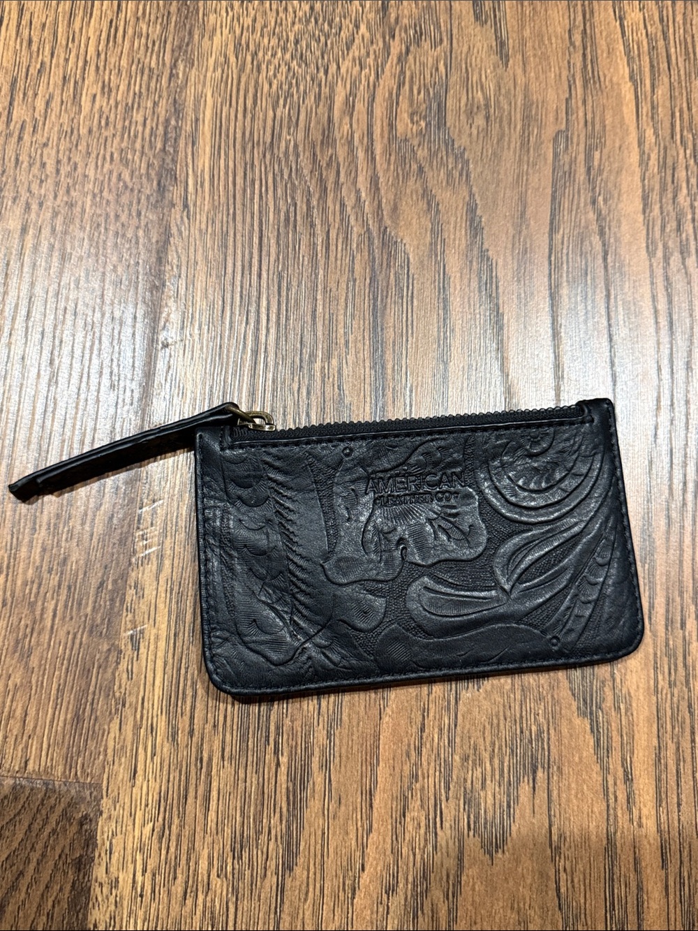 Embossed Black Leather Zip Card Holder Wallet - Picture 7 of 7